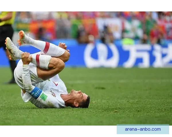 C罗五度越位还假摔险胜弱旅后晒个人照引争议